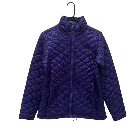 The North Face Jackets & Blazers - Women’s North Face Quilted Lightweight Jacket - Medium - Never Worn!